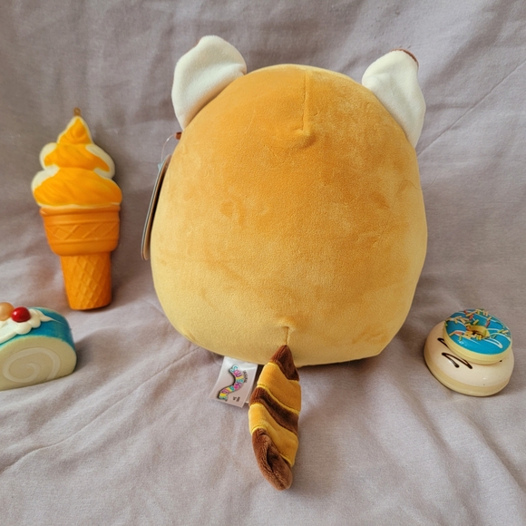 Squishmallows Red Panda Plush - Seth - Picture 4 of 4